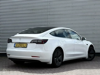 Tesla Model 3 Tesla Model 3 Standard RWD Plus 60 kWh Trekhaak Panoramadak Zwart Leder 18