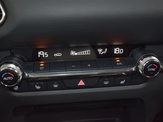 Mazda CX-30 Mazda CX-30 2.0 SA-X 100th ANNIVERSARY AUTOMAAT LEER SCHUIFDAK - afbeelding nr 20
