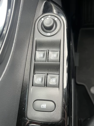 Renault Captur | AUTOMAAT | 1e EIG | CAMERA | NAVI | - afbeelding nr 32