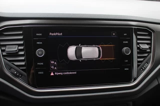 Volkswagen T-Roc Volkswagen T-Roc 1.5 TSI Sport / Trekhaak / Virtual Cockpit / Navigatie / Parkeerhulp V+A / Spiegelpakket / 17'' / Apple CarPlay / ACC - afbeelding nr 21