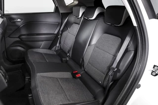 Renault Captur Renault Captur 1.3 TCe 140 PK Intens - Automaat | Cruise | PDC | 360 Camera | App. Connect | ECC | Multi-Sense | LM 18