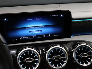 Mercedes-Benz CLA Mercedes-Benz CLA 180 Business Solution Luxury [SCHUIFKANTELDAK, SFEERVERLICHTING, CAMERA, WIDESCREEN, VOL LEDER, STOELVERWARMING, PDC V+A, CRUISE, CLIMATE, NIEUWSTAAT] - afbeelding nr 17