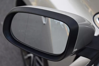 Volvo V40 Volvo V40 T2 122pk Aut. Inscription | Camera | PanoDak | Leder - afbeelding nr 12