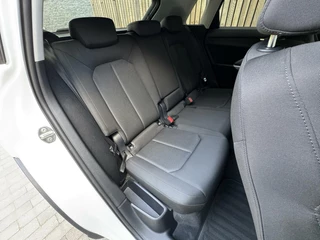 Audi Q3 Audi Q3 35 TFSI Pro Line Automaat 150pk | Climate control | Cruise control | Apple CarPlay | Trekhaak uitklapbaar | Sportstoelen | LED verlichting | Zwart optiek pakket | Parkeersensoren achter - afbeelding nr 36
