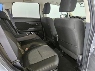 Mitsubishi Outlander Mitsubishi Outlander 2.0 Business Edition / Trekhaak / Camera - afbeelding nr 23