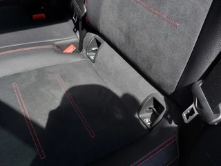 Mercedes-Benz B-Klasse Mercedes-Benz B-Klasse 180 136pk Automaat Launch Edition Premium Plus AMG-Line | Navi | Clima | Cruise | Led Matrix | Keyless Entry | Panorama Schuifdak | Pdc V+A+Assist+Camera | Privacy Glass | 19''lm - afbeelding nr 30