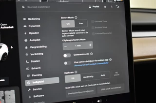 Tesla Model 3 TREKHAAK/LEDER/AUTOPILOT - afbeelding nr 32