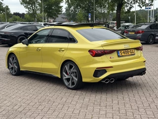 Audi S3 Audi S3 Limousine 2.0 TFSI quattro Edition One / Panoramadak / Camera / RS Seats / B&O / 19'' / Matrix LED / Navigatie / Dodehoek / ACC / Stoelverwarming / DAB - afbeelding nr 3