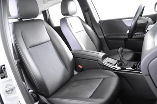 Mercedes-Benz B-Klasse Mercedes-Benz B-Klasse 180 *1ste eigenaar*Leer*Park assist*Stoelverwarming* - afbeelding nr 3
