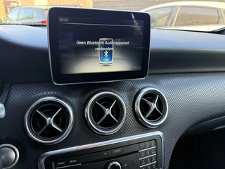 Mercedes-Benz A-Klasse Mercedes A-klasse 180 AMG Leer / Groot Scherm / Camera - afbeelding nr 11
