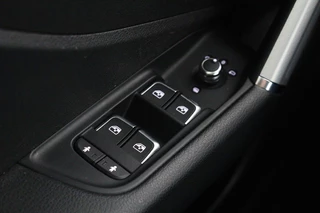 Audi Q2 Audi Q2 35 TFSI Sport | Trekhaak | Camera | Navigatie |  Sportstoelen | Climate control | PDC | Cruise control | Bluetooth - afbeelding nr 27