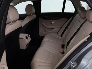 Mercedes-Benz C-Klasse Mercedes-Benz C-klasse 180 AMG | Panoramadak | Leder | Camera |  Navigatie | Climate control | Full LED | Cruise control | Park Assist | Bluetooth - afbeelding nr 6