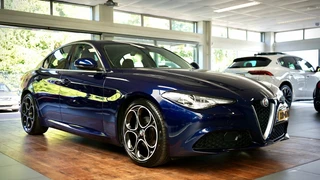 Alfa Romeo Giulia 2.0T Super | 300 pk | Sportuitlaat | Flippers | Veloce int |