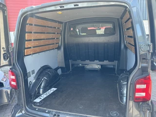 Volkswagen Transporter MARGE / AUTOMAAT / TREKHAAK / LEDER / NAVI / AIRCO / PDC / DAB+ / CRUISE / NL-AUTO - afbeelding nr 3