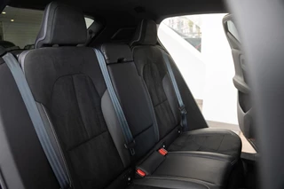 Volvo XC40 Volvo XC40 1.5 T5 262PK|R-Design|1ste Eig|LED|Leder|Trekhaak|Camera|Black Edition|Dealer Onderhouden - afbeelding nr 37