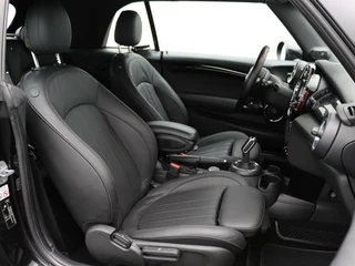 MINI Cooper Cabrio MINI Cabrio 2.0 John Cooper Works 231pk | Chili | Leder | Black Pack | Harman Kardon | 18 inch | - afbeelding nr 6