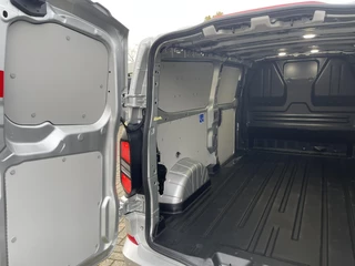 Ford Transit Custom Ford Transit Custom 320 2.0 TDCI L2H1 Limited SCI  170pk Automaat! | 5 jaar garantie |  17 inch velgen | Dubbele schuifdeur | Draadloos opladen | Reservewiel |  70L brandstoftank | Trekhaak - afbeelding nr 12