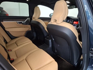 Volvo V90 Volvo V90 T8 Plug-in hybrid AWD Ultra Dark | B&W Audio | Panoramadak | Leder pakket inclusief stoelventilatie | - afbeelding nr 4