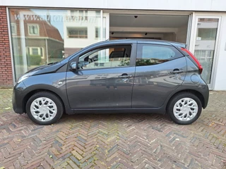 Toyota Aygo Toyota Aygo 1.0 VVT-i X-Play Limited 5Drs /Navi/Camera/Apple/Android/Airco/garantie - afbeelding nr 10