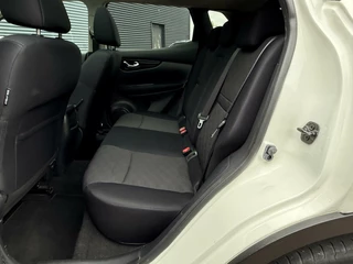 Nissan QASHQAI Nissan Qashqai 1.2 Connect Edition BJ`15 NAP NL PANO Distriketting vv - afbeelding nr 27