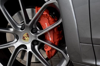Porsche Cayenne | Carbon Exterieur | Carbon Dak | 22'' GT Design Wielen | Sportuitlaat | - afbeelding nr 46