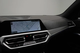 BMW 3 Serie BMW 3-serie Touring 320e High Executive automaat | Laser LED koplampen | M Sport | Panorama dak | lederen bekleding | elektrisch wegklapbare trekhaak - afbeelding nr 43