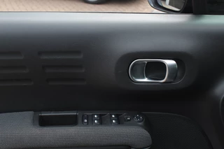 Citroën C3 Aircross Citroën C3 Aircross 1.2 PureTech S&S Feel / Trekhaak / Navigatie / 16'' / Bluetooth / Cruise Control - afbeelding nr 29