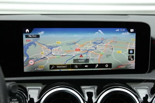Mercedes-Benz A-Klasse Mercedes A-klasse 220 AMG Automaat 191 PK |PANORAMADAK, WIDESCREEN, 360 CAMERA, NIGHT PAKKET, STOELVERWARMING, PDC, LED| - afbeelding nr 13