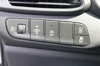 Hyundai i30 Hyundai i30 Wagon 1.0 T-GDI Comf.Smart Aut. Navi/Led/Pdc/Cam/16