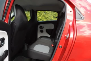 Renault Twingo Renault Twingo 1.0 SCe Collection Airco|Cruise|Multif. stuur|Iso-fix|Led|Dealer Onderhouden - afbeelding nr 29
