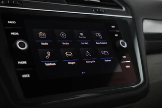 Volkswagen Tiguan Allspace Volkswagen Tiguan Allspace 1.5 TSI Highline Business R Platinum, Panorama, Virtual, Trekhaak, 5 Persoons - afbeelding nr 19