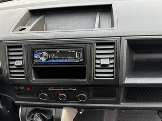 Volkswagen Transporter Volkswagen Transporter Kombi T6 2.0 TDI 9 persoons Cruise control Airco Verwarmbare buitenspiegels - afbeelding nr 25