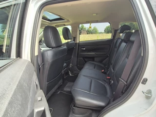 Mitsubishi Outlander Mitsubishi Outlander 2.0 PHEV Instyle - afbeelding nr 10