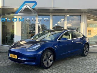 Tesla Model 3 - 130614998-0