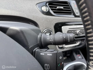 Renault Scénic Renault Scenic 1.2 TCe Bose NAVI CAMERA NW 4SEIZOEN BANDEN - afbeelding nr 18
