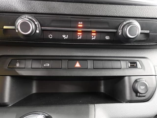 Peugeot Expert Peugeot Expert 180pk Automaat Long L3 Premium  Airco Cruise  Navigatie Carplay Trekhaak 3-Zits - afbeelding nr 21