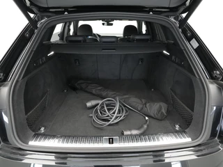 Audi e-tron Audi e-tron e-tron 55 quattro 361pk advanced S-Line 95 kWh Navigatie Camera Stoelverwarming Side assist B&O 6 - afbeelding nr 10