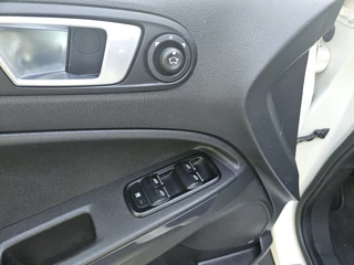 Ford EcoSport Ford EcoSport 1.0 EcoB. Titanium | 125 pk | Trekhaak | Rijklaarprijs - afbeelding nr 14