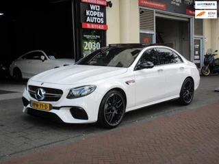 Mercedes-Benz E-Klasse - 8977540-0