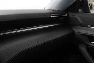 Peugeot 508 Peugeot 508 1.6 HYbrid Allure | Stoelverwarming | Carplay | Camera | Trekhaak | Navigatie | Climate control | Half leder | Cruise control | PHEV - afbeelding nr 20