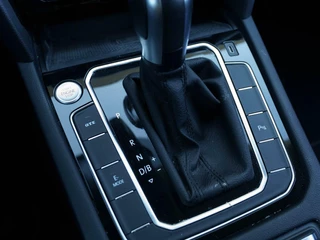 Volkswagen Passat Volkswagen Passat Variant 1.4 TSI 218pk PHEV GTE Business | Full LED | Carplay | Camera | Trekhaak - afbeelding nr 11