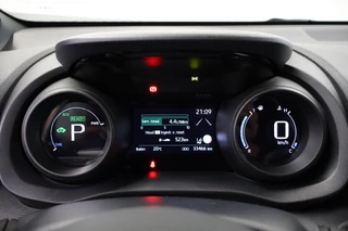 Toyota Yaris Cross Toyota Yaris Cross 1.5 Hybrid Dynamic Plus PDC Dodehoek Stoelverw. - afbeelding nr 20