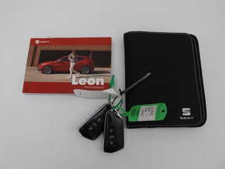 SEAT Leon SEAT Leon 1.5 eTSI FR Intens | Stoel & stuurverwarming |  Trekhaak | Adaptive cruise | Navigatie | Parkeerhulp | Full LED - afbeelding nr 21