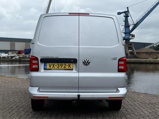 Volkswagen Transporter Volkswagen Transporter 2.0 TDI 102pk L1H1 Highline Trekhaak/Navi/Cruise/Bluetooth/Parkeersensoren - afbeelding nr 10