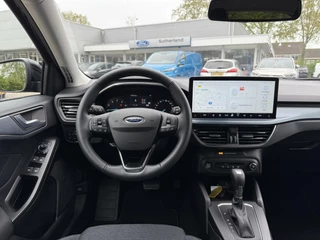 Ford Focus Ford Focus 1.0 EcoBoost Hybrid Active | 155pk Automaat | Adaptive cruise control | Winter Pack | Dodehoeksensoren | Camera | Privacy glass - afbeelding nr 9
