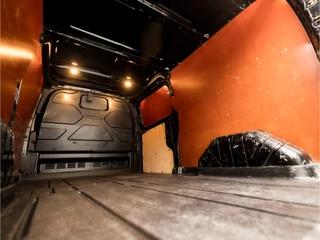 Ford Transit Custom Automaat (APPLE CARPLAY, GROOT NAVI, XENON, 3 ZITPLAATSEN, SPORTSTOELEN, CRUISE, PARKEERSENSOREN, DAB+, TREKHAAK, NIEUWE APK, NIUEWSTAAT) - afbeelding nr 13