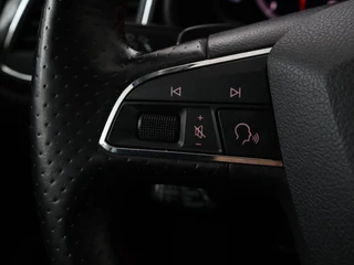 SEAT Leon SEAT Leon 2.0 TDI FR | Panoramadak | Virtual Cockpit | Maxton | Stoelverwarming | Adaptive cruise | Camera | Carplay | Sfeerverlichting | Full LED - afbeelding nr 15