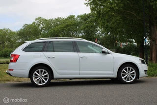Škoda Octavia Skoda Octavia Combi 1.4 TSI Businessline AUTOMAAT TREKHAAK CAMERA - afbeelding nr 2