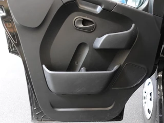 Renault Master Renault Master T33 2.3 dCi 135PK L2H2 Work Edition Airco Cruise Camera Navigatie Parkeersensoren Trekhaak - afbeelding nr 16