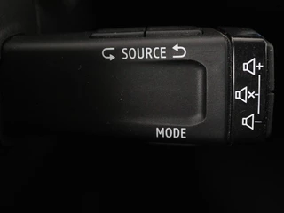 Renault Captur Renault Captur 1.6 E-Tech Plug-in Hybrid 160 Intens |  Adaptive cruise | Stuurverwarming | Carplay | Full LED | Keyless | Navigatie | Parkeerhulp - afbeelding nr 15